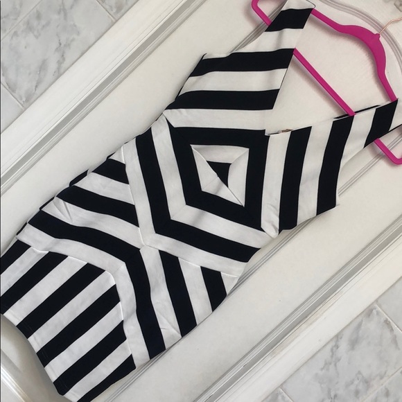 #74 Navy & White mini dress - Picture 2 of 7